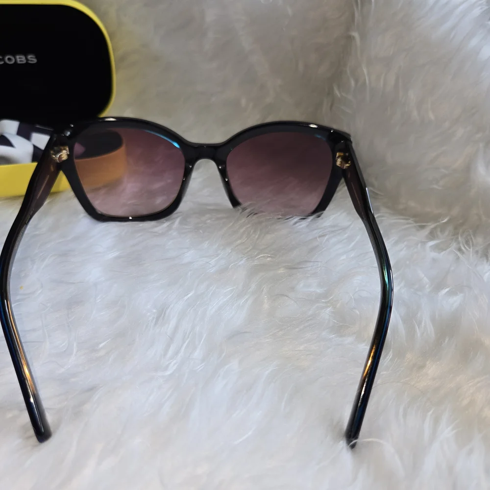Marc Jacobs Women's 626/s LHF3x 56 MM Burgundy Sunglasses Authentic Luxury